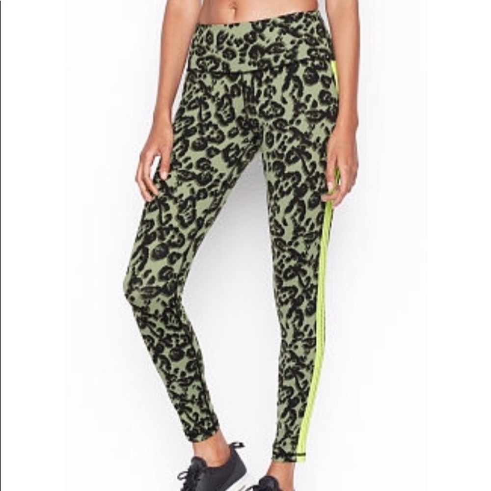 Brand NEW w/tags,Victoria Secret “knock out” tight